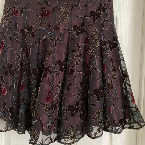 Fairytale Shimmer Floral Skirt with Black Tulle and Rose Wine Satin Sz S - Picture 2 of 13